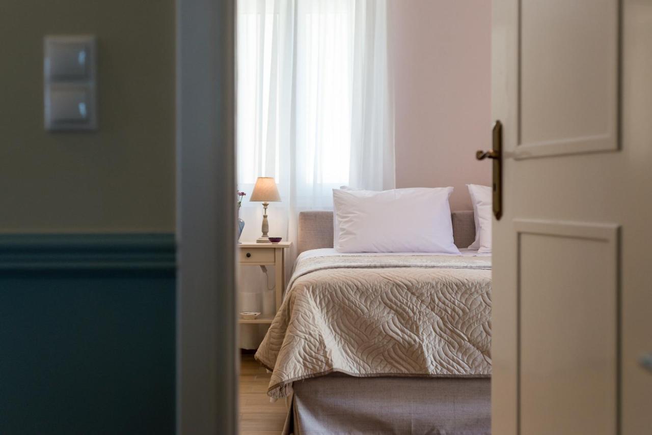 Villa Remedio Neon Khorion  Экстерьер фото